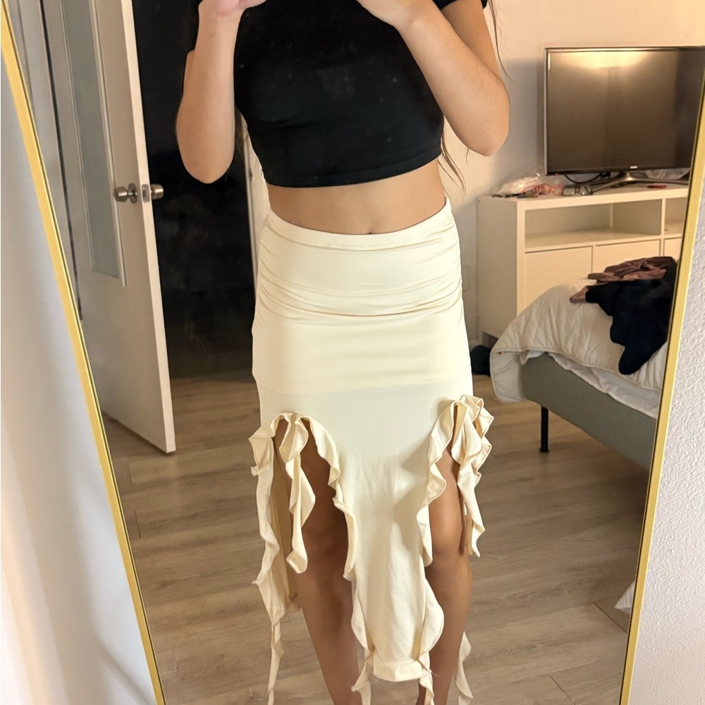 Chic Cream Ruffle Midi Skirt